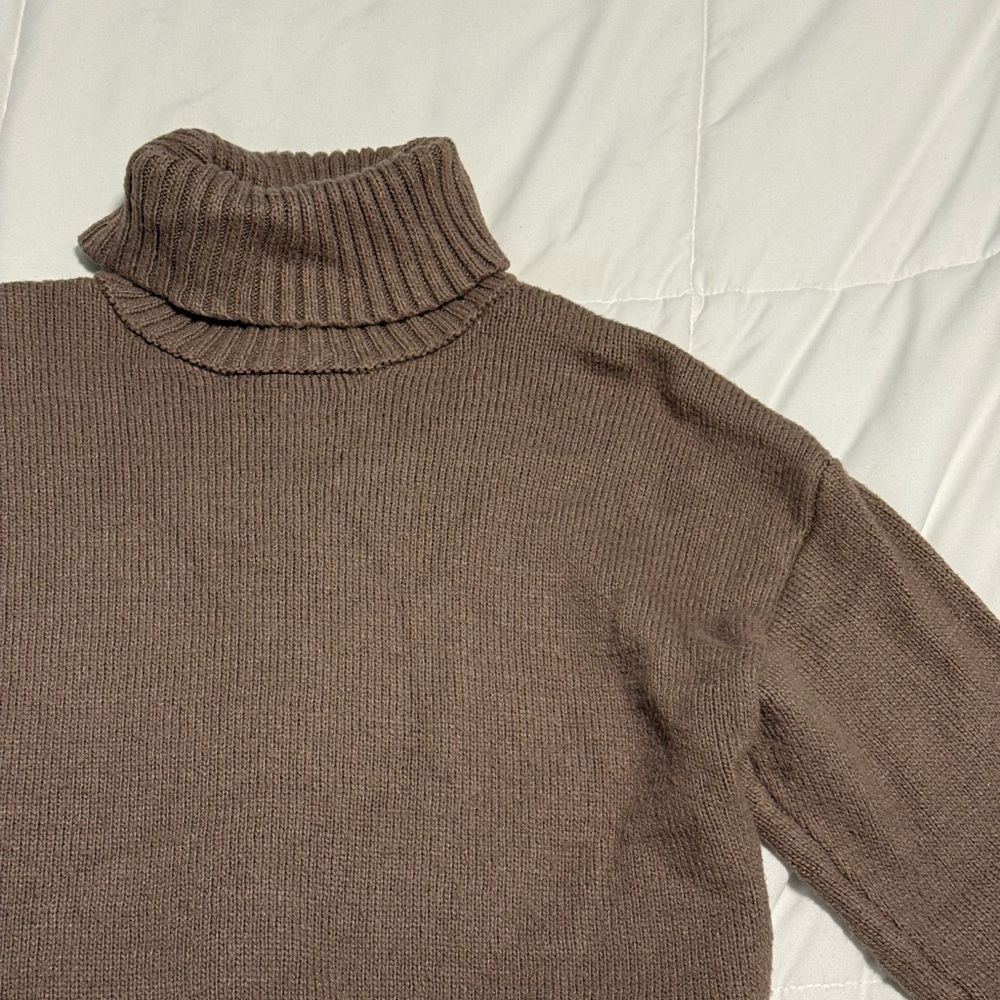 Garage Turtleneck Cropped Sweater